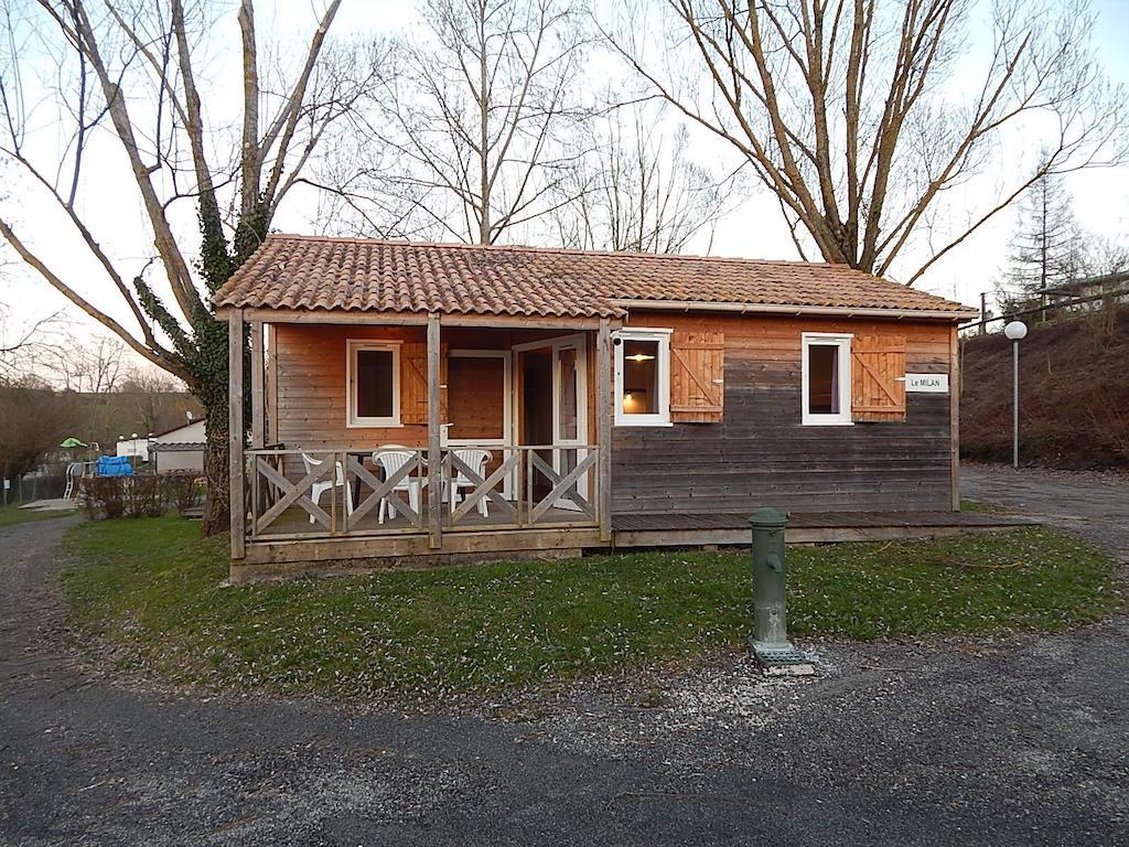 Camping Du Moulin Hotel Meyrieu-les-Etangs Zewnętrze zdjęcie