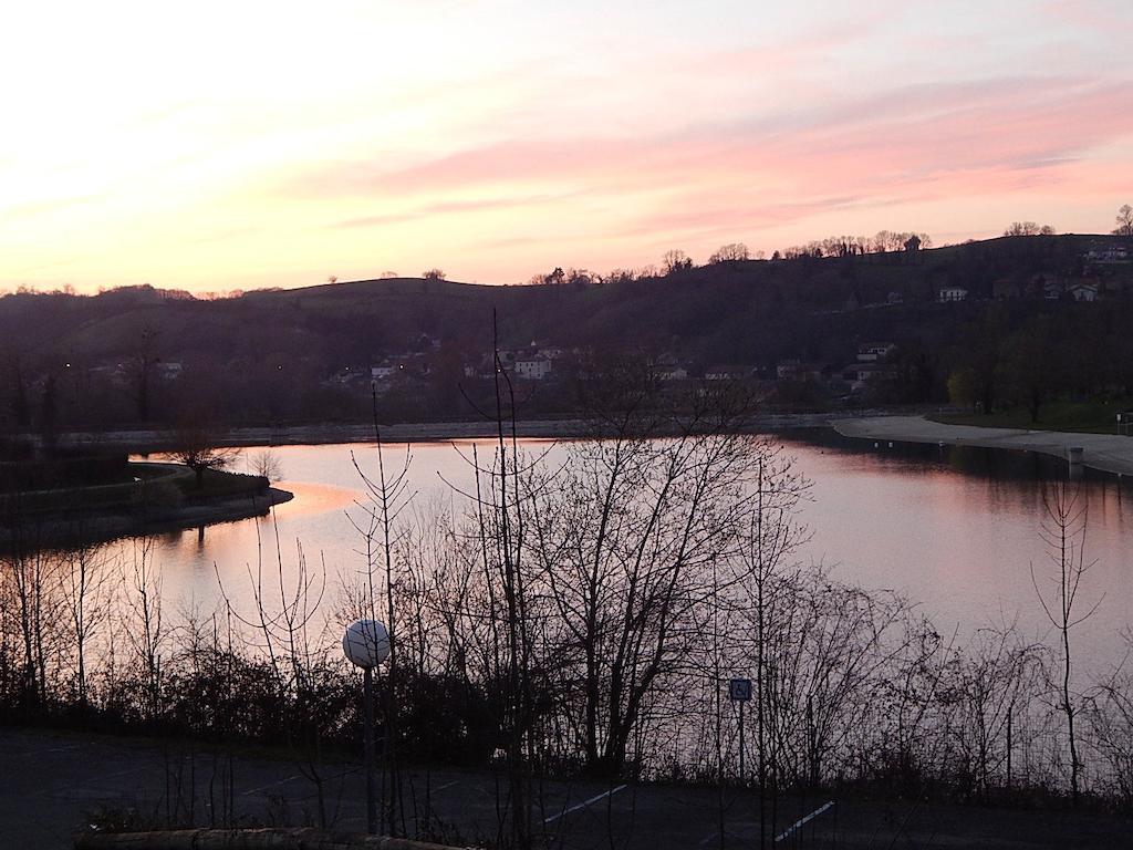 Camping Du Moulin Hotel Meyrieu-les-Etangs Zewnętrze zdjęcie