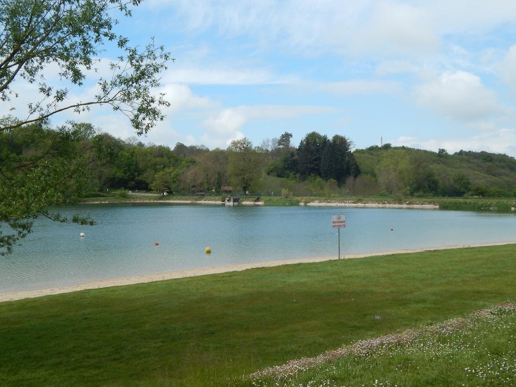 Camping Du Moulin Hotel Meyrieu-les-Etangs Zewnętrze zdjęcie