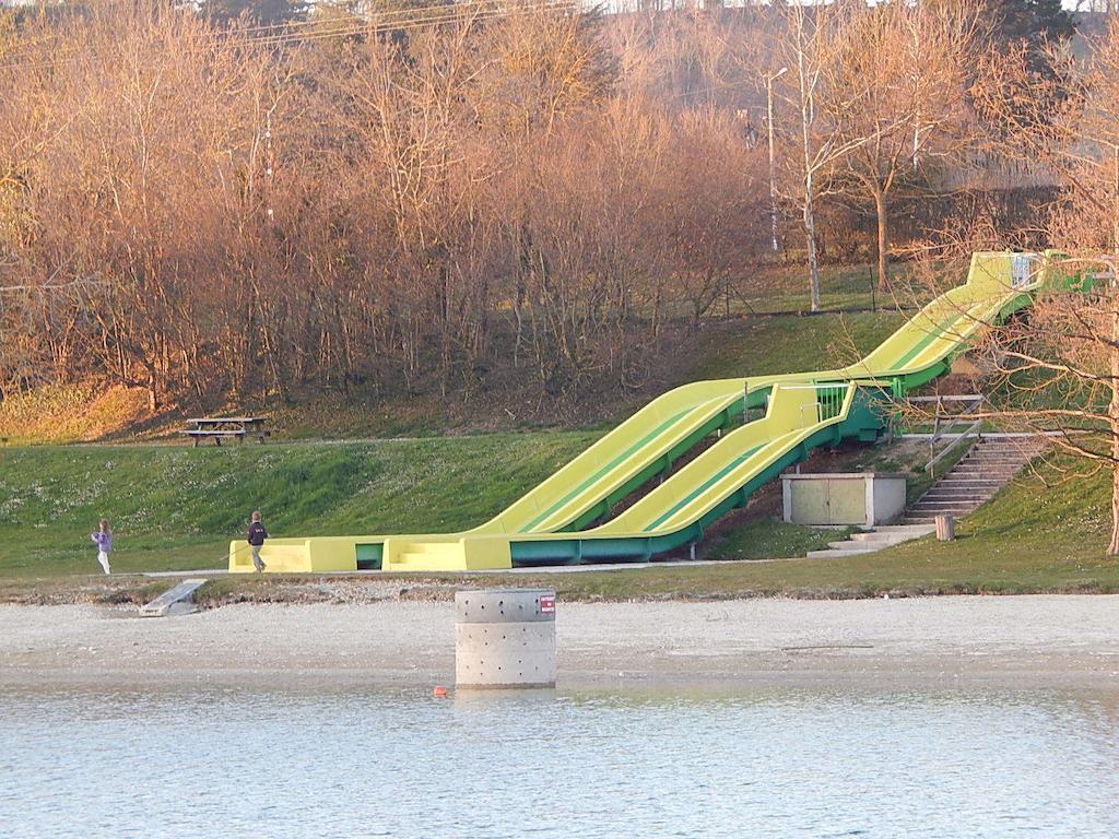 Camping Du Moulin Hotel Meyrieu-les-Etangs Zewnętrze zdjęcie